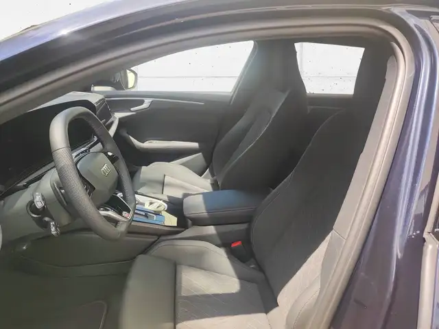 Audi A6 view 17