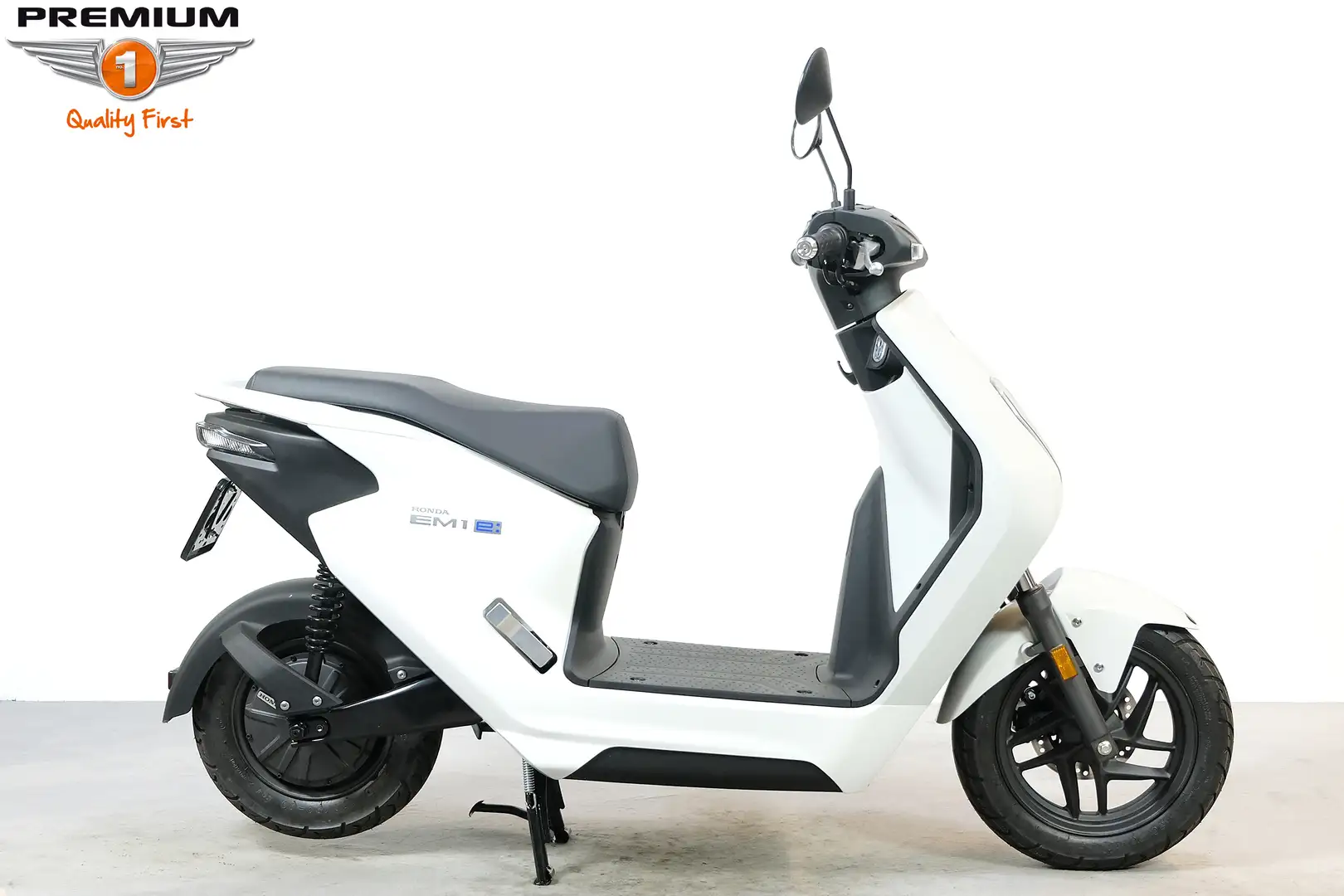 Honda EM1 e Blanco - 1