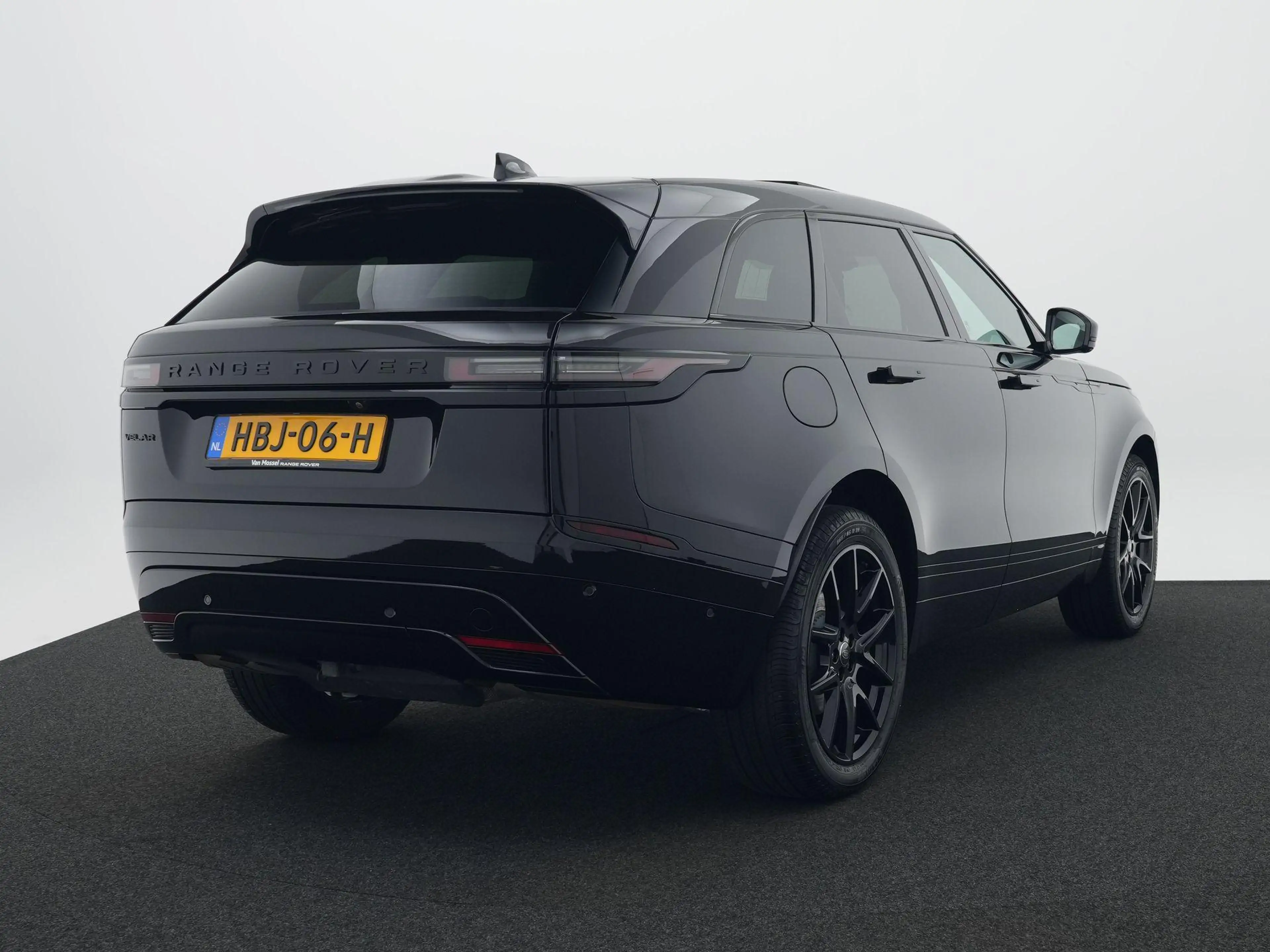 Land Rover Range Rover Velar 2.0 P400e AWD Dynamic HSE PHEV | Technology Pack | — photo 13