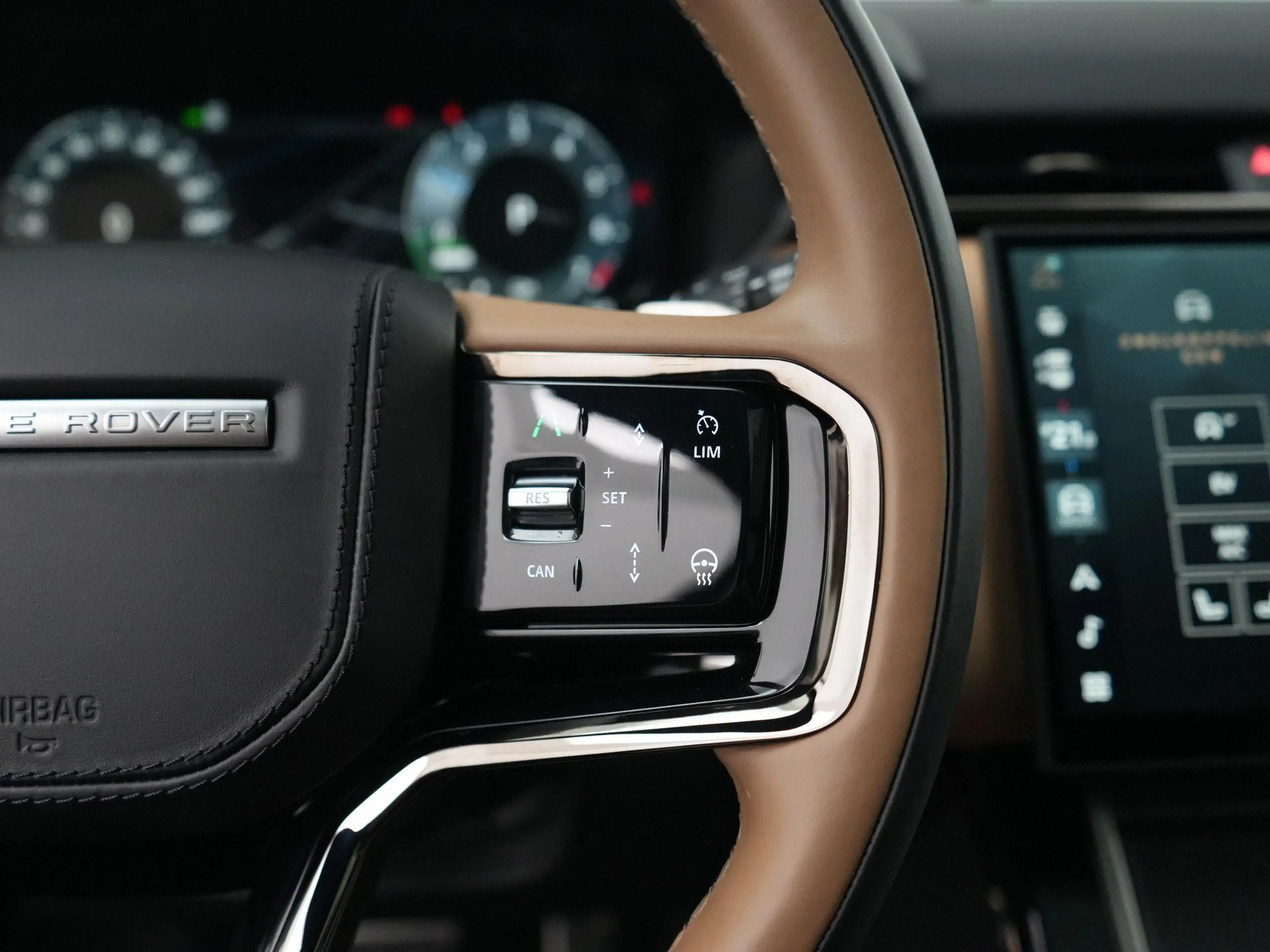 Land Rover Range Rover Velar 2.0 P400e AWD Dynamic HSE PHEV | Technology Pack | — photo 15