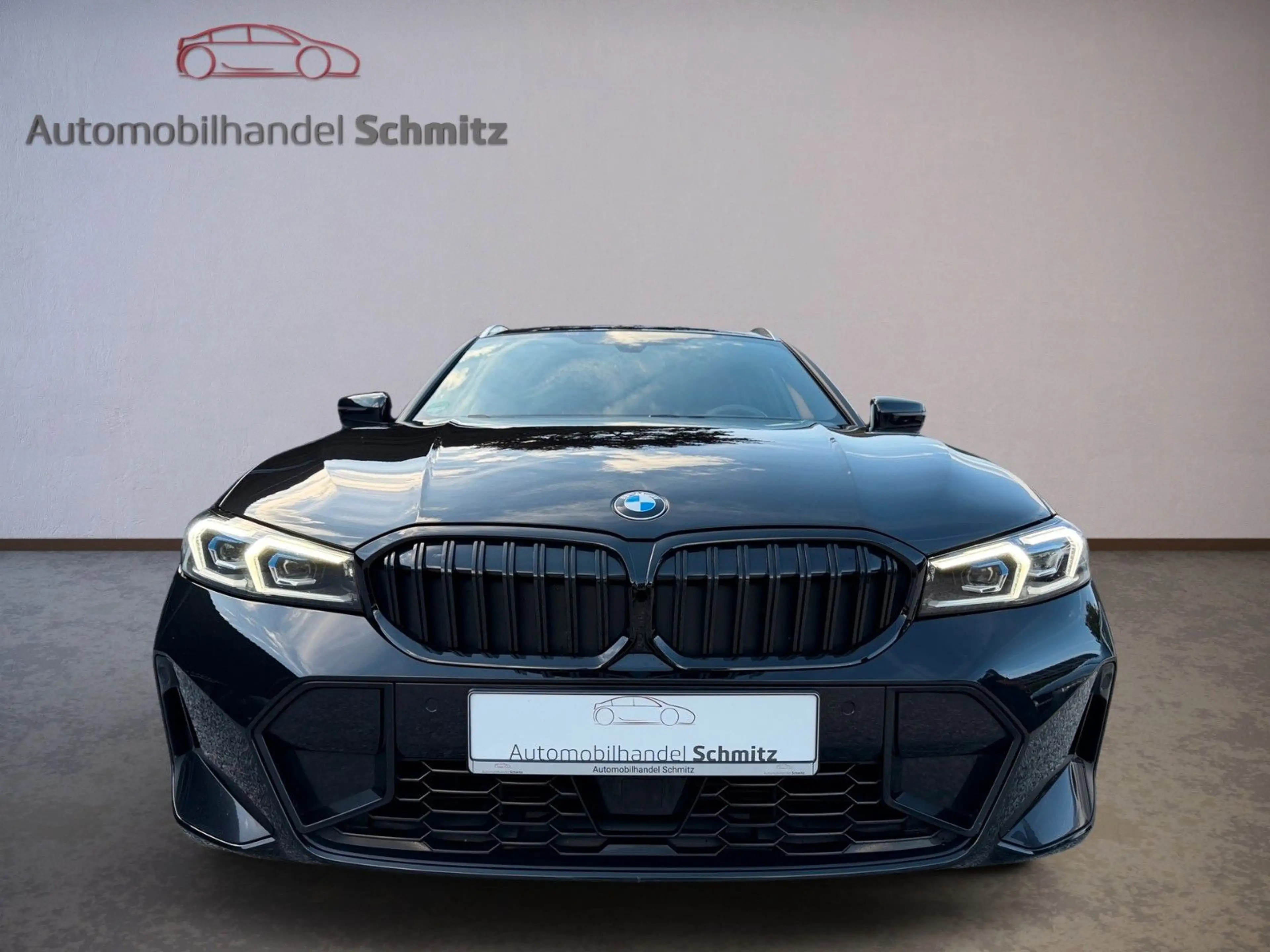 BMW 330 d Touring M Sport AHK/ACC/PANO/HUD — photo 2