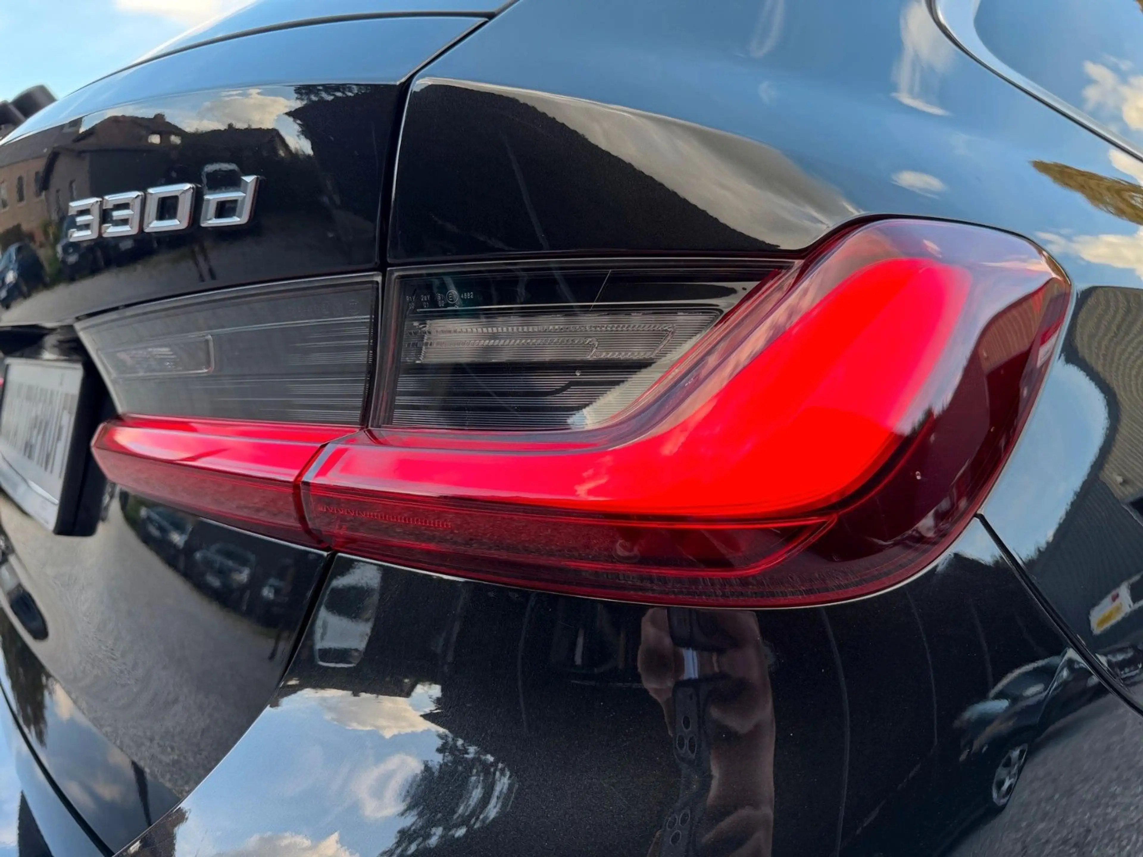 BMW 330 d Touring M Sport AHK/ACC/PANO/HUD — photo 14