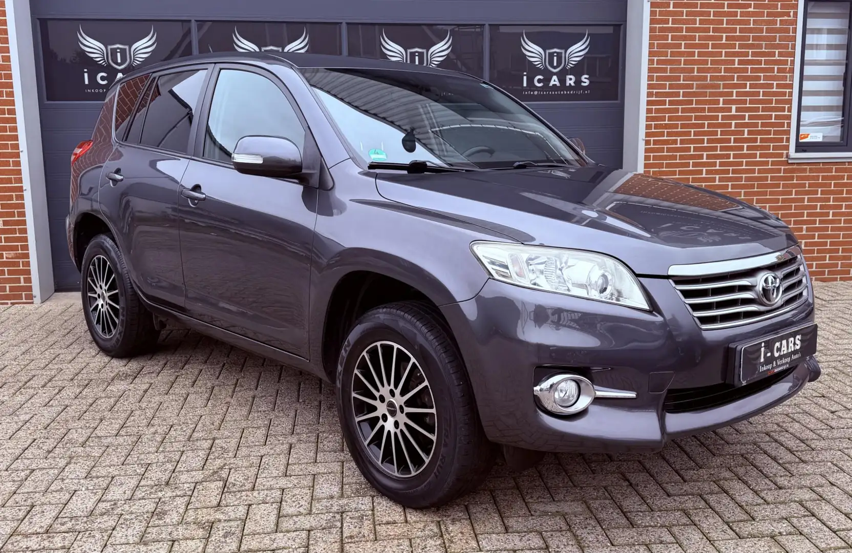 Toyota RAV 4 2.0 VVTi Life 4X4 Youngtimer 1e eig. Dealer ond. Grijs - 1