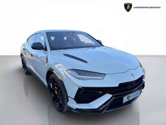 Lamborghini Urus 4.0 v8 auto