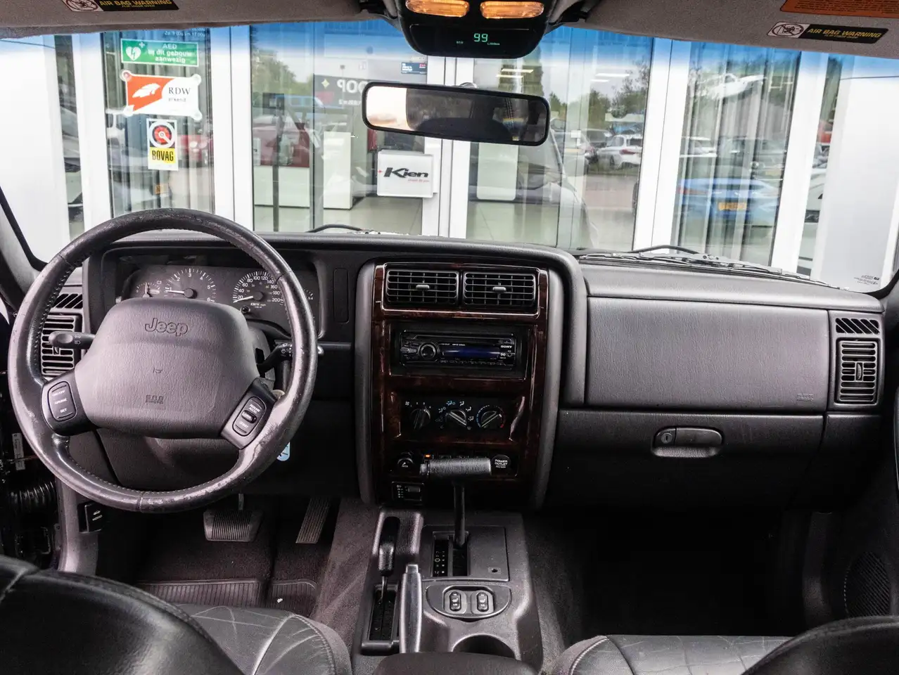 Jeep Cherokee 4.0i Classic | Leder | Automaat | Elektrische stoe, foto 2