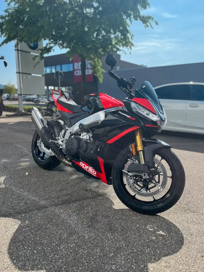 Aprilia Tuono V4 1100 Factory mit Werksgarantie bis 2026 Rot - 2