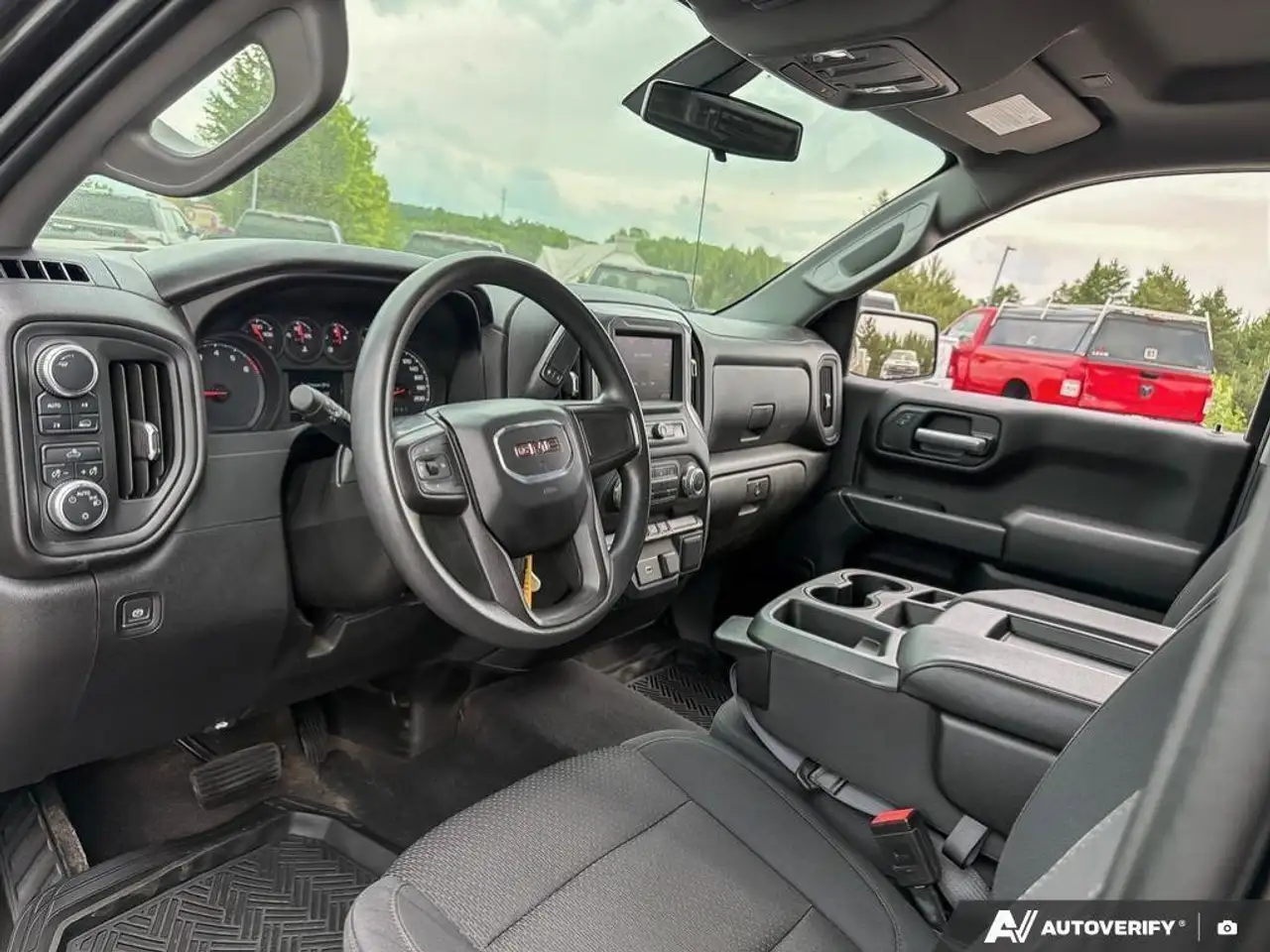 GMC Sierra 1500 снимка GMC Sierra 1500