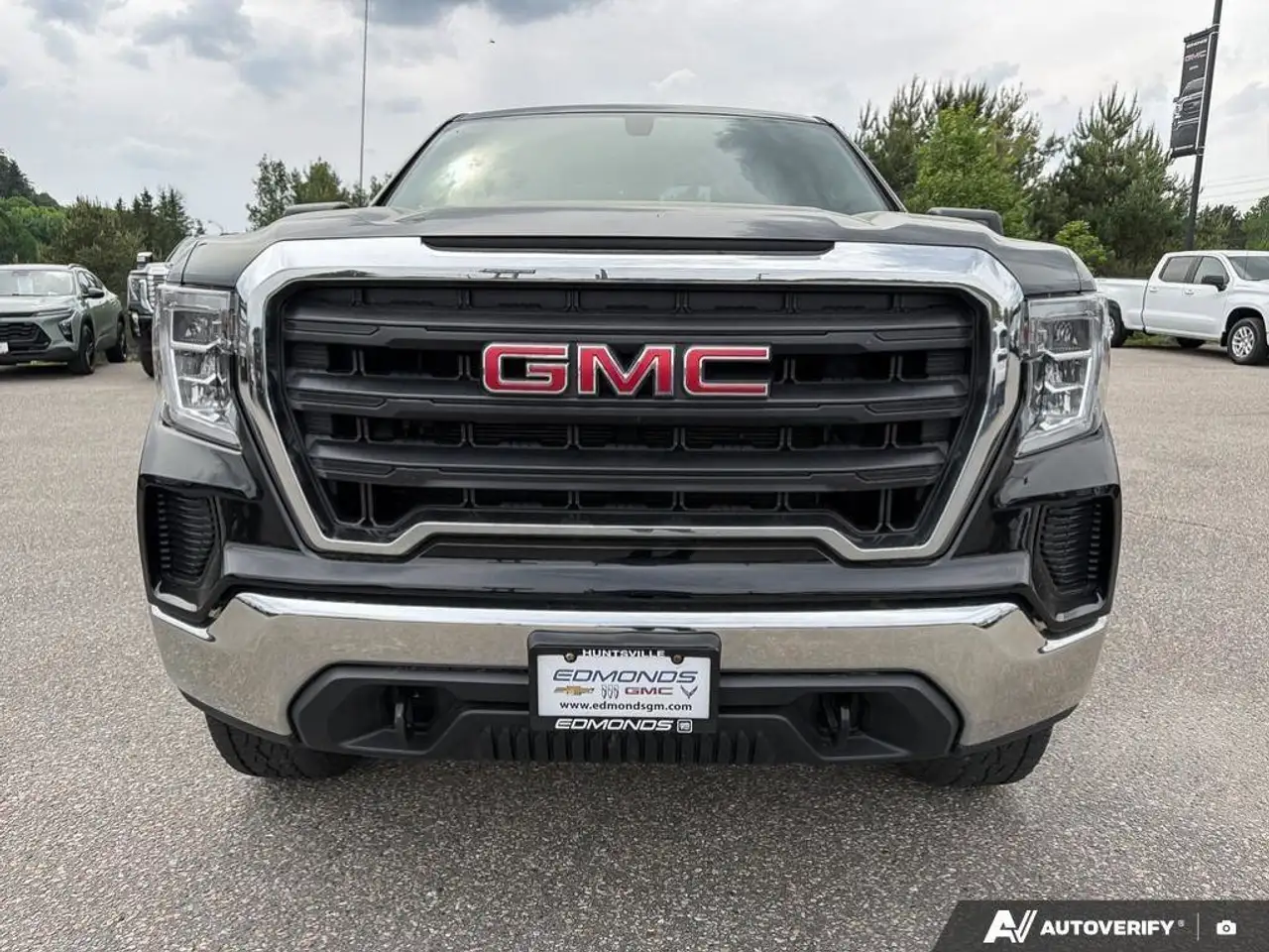 GMC Sierra 1500 снимка GMC Sierra 1500