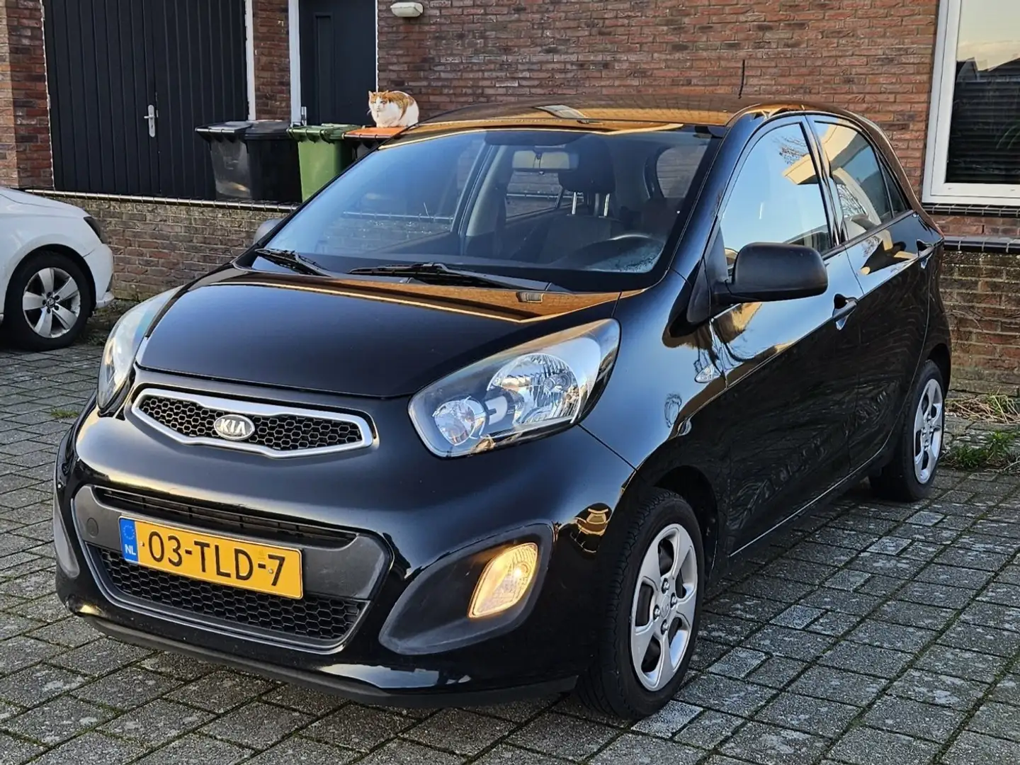 Kia Picanto 1.0 CVVT Siyah - 1