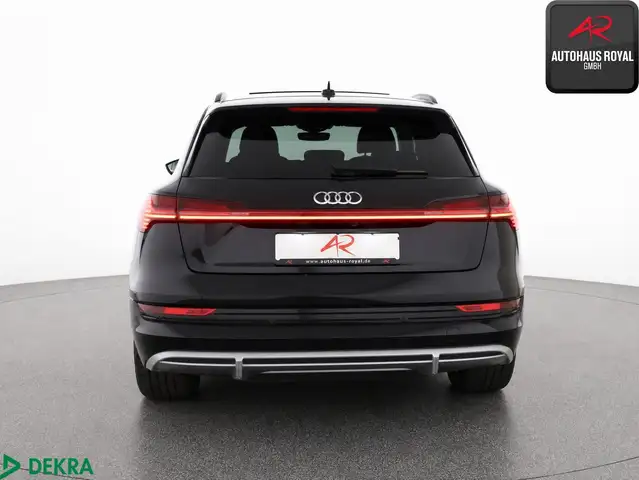Audi E-Tron view 3