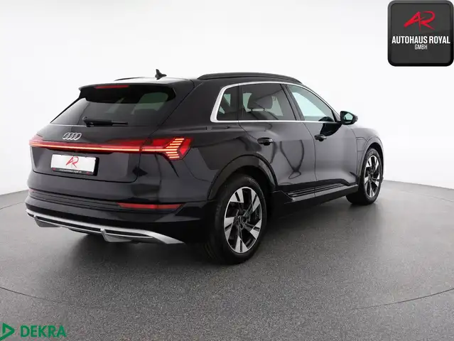 Audi E-Tron view 4