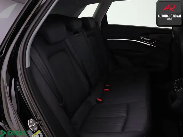 Audi E-Tron view 11