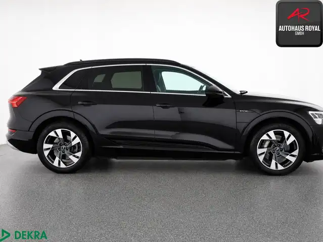 Audi E-Tron view 5