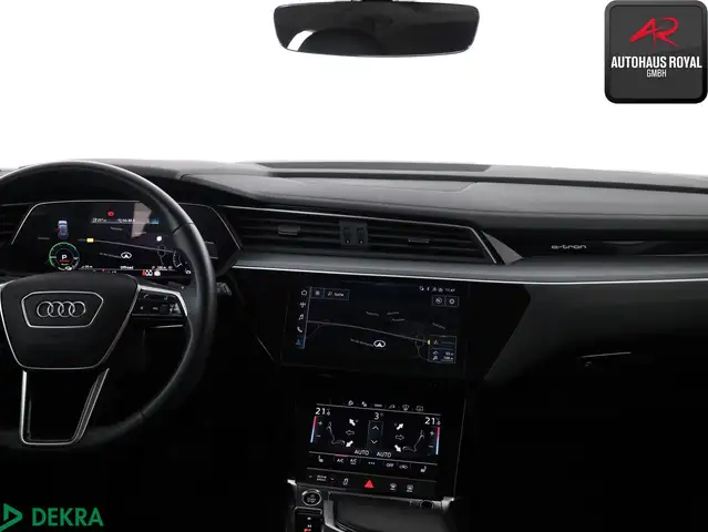 Audi E-Tron view 8