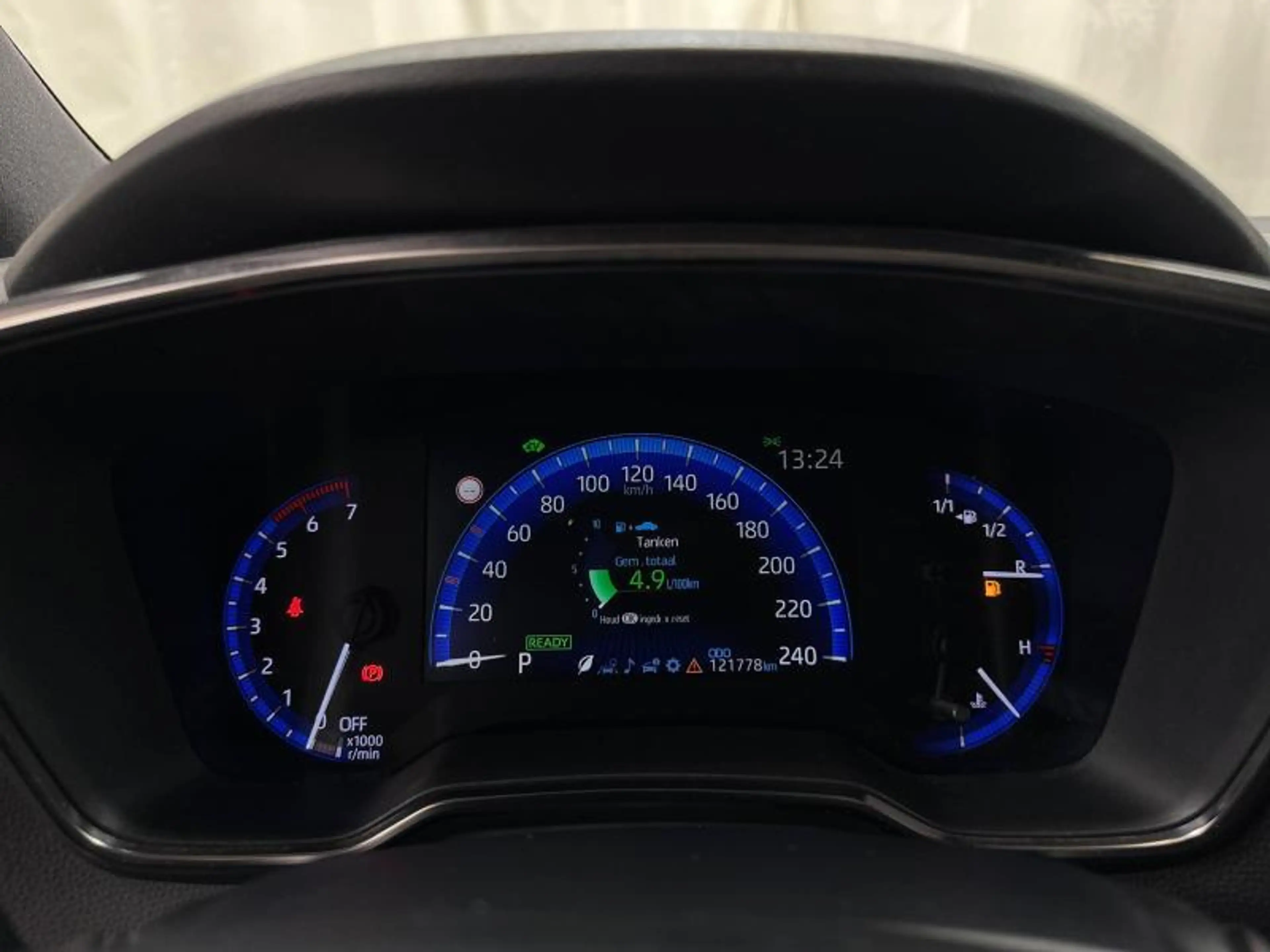 Toyota Corolla TS 122hp HEV Dynamic | carplay | camera — photo 14