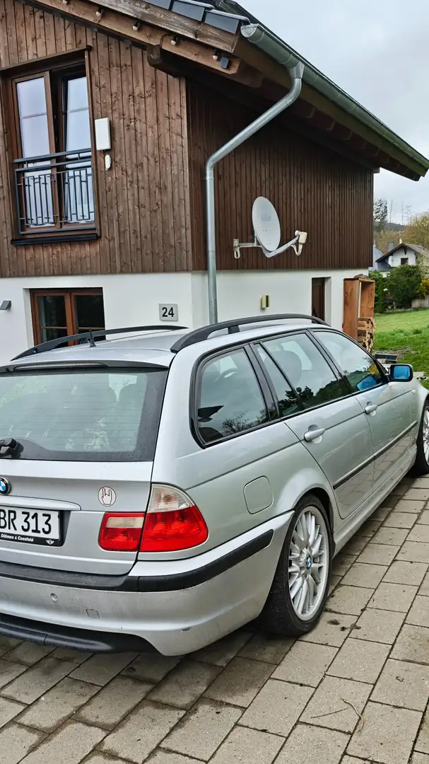 BMW 330 330i touring Silber - 2