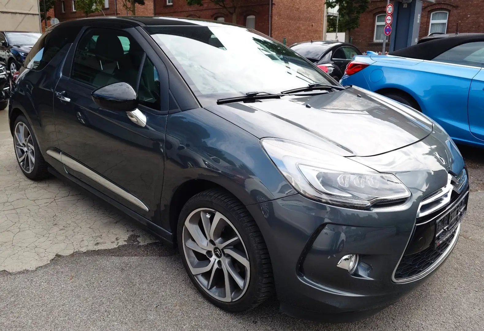 Citroen DS3 So Paris KLIMA/TEMPOMAT/PDC/ Grau - 2
