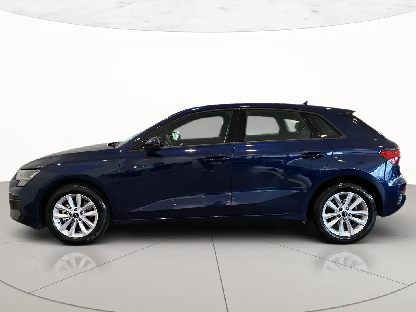 Audi A3 sportback 30 2.0 tdi Bleu - 2