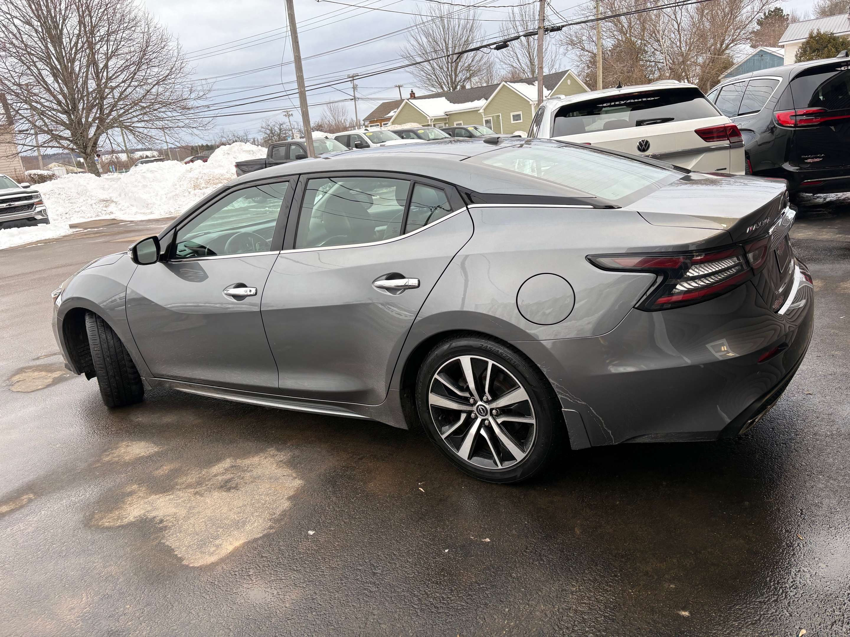2023 Nissan Maxima SL — photo 1
