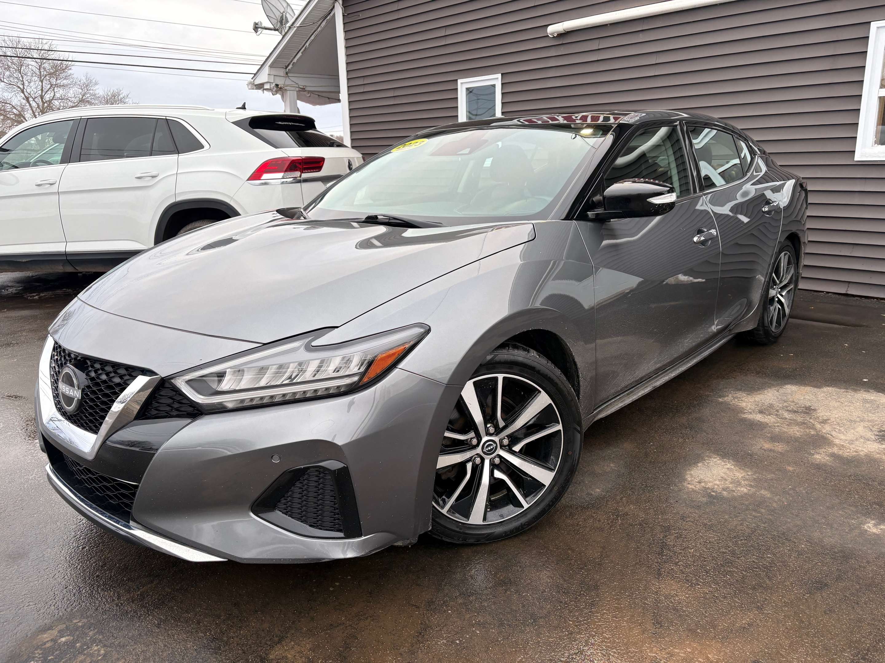 2023 Nissan Maxima SL