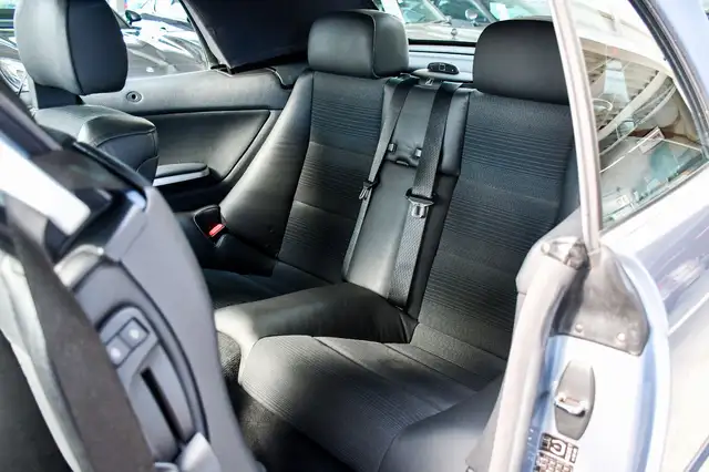 BMW 3 Series view 22