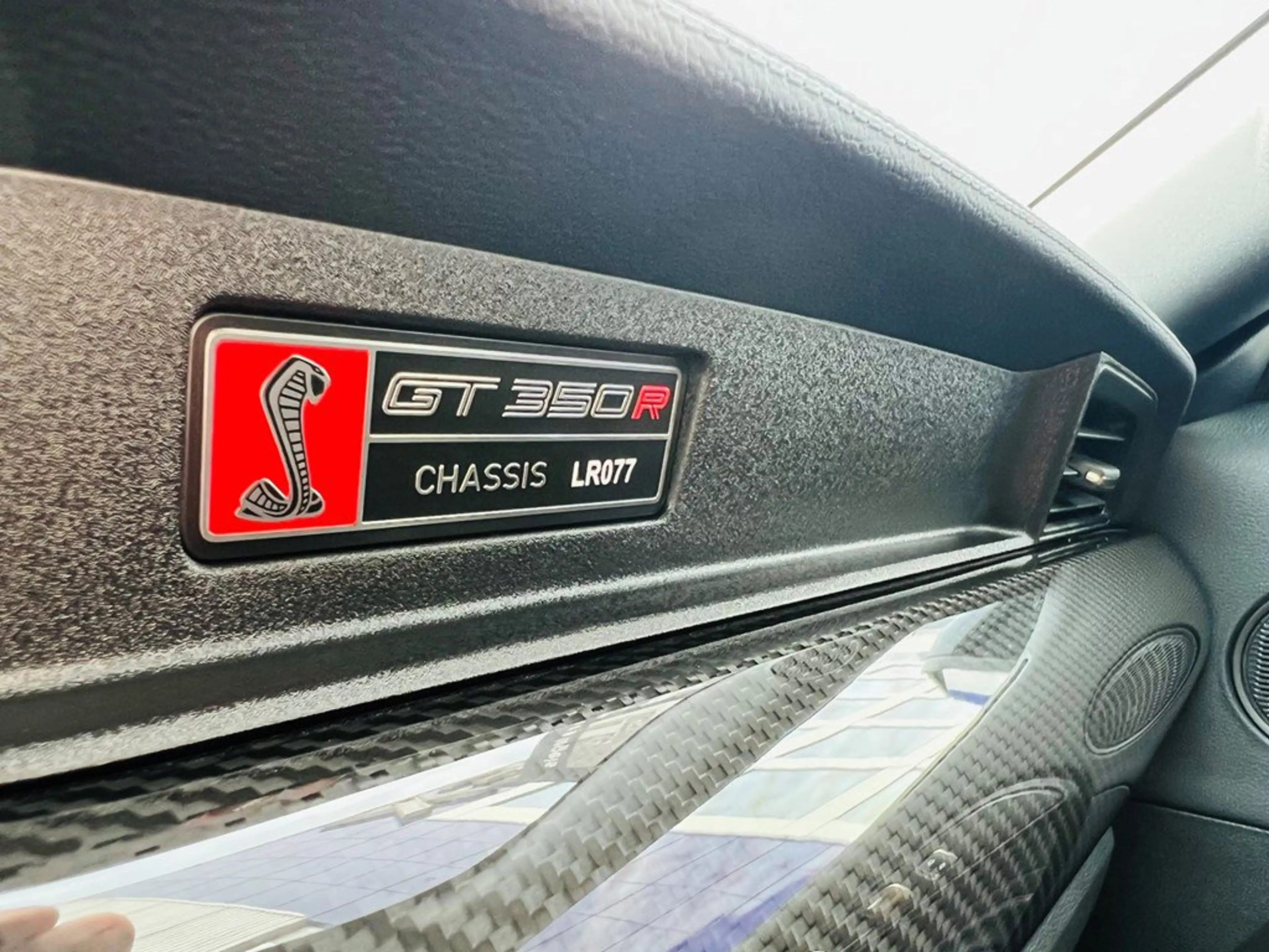 Ford Mustang 5.2i / Original Shelby gt350R / 1 of 702 — photo 14