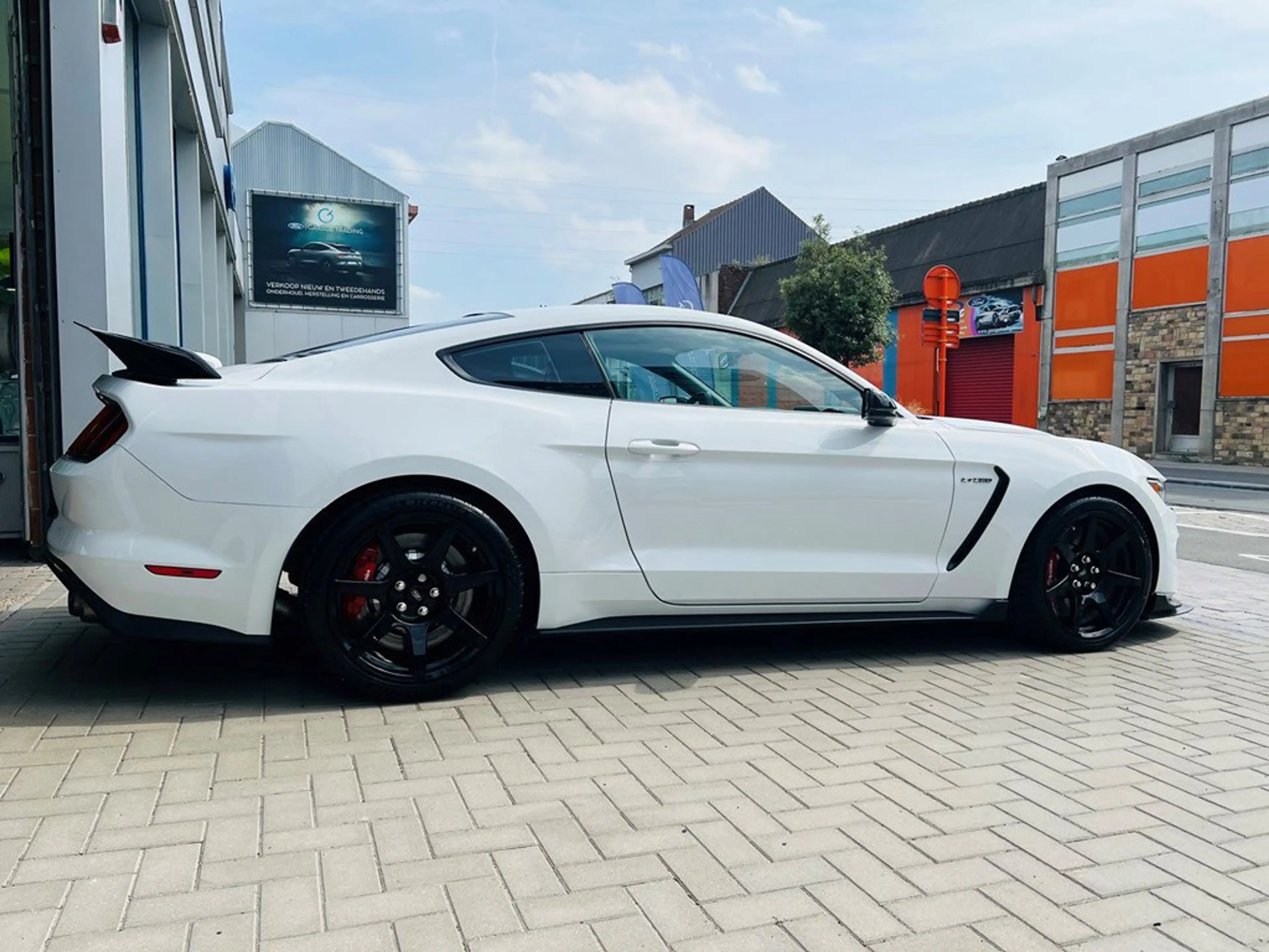 Ford Mustang 5.2i / Original Shelby gt350R / 1 of 702 — photo 5