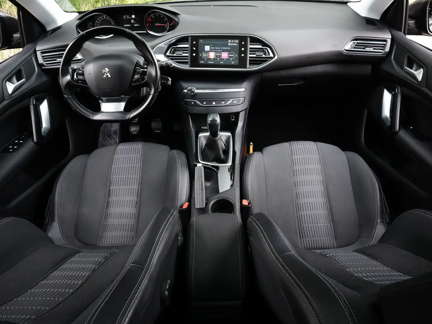 Peugeot 308 SW 1.2 PureTech Blue Lease Executive (111PK) 1e-Ei Šedá - 2