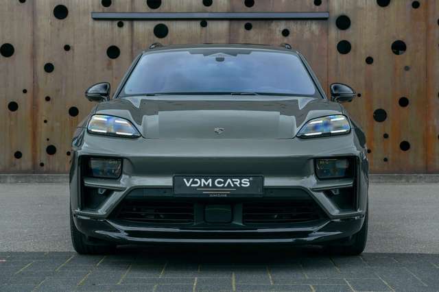 Porsche Macan Turbo Electric *INNO*P.DISPLAY*H.LENK*PANO
