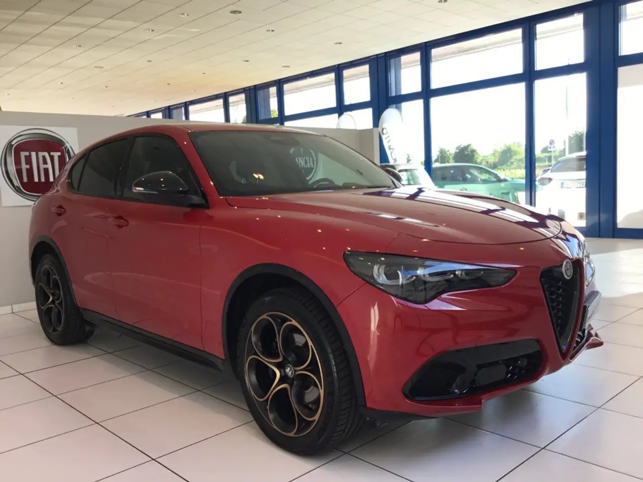 Alfa Romeo Stelvio 2025