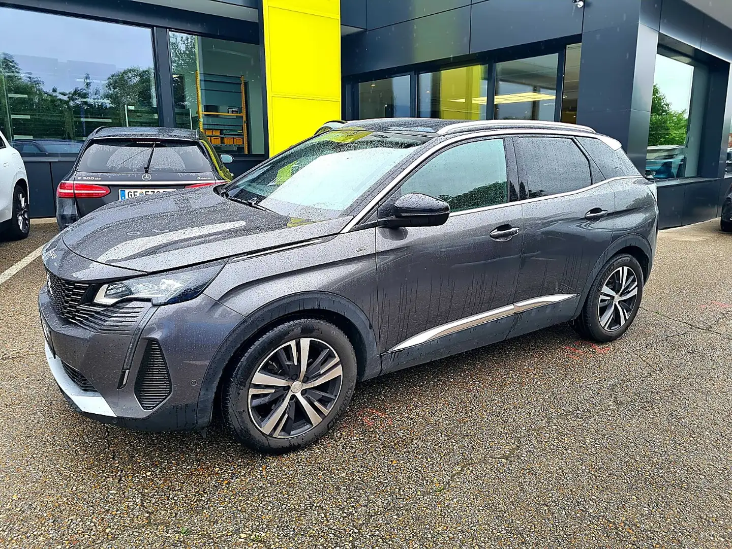 Peugeot 3008 BlueHDi 130 S&S EAT8 GT, AHK, SR/WR Grau - 2