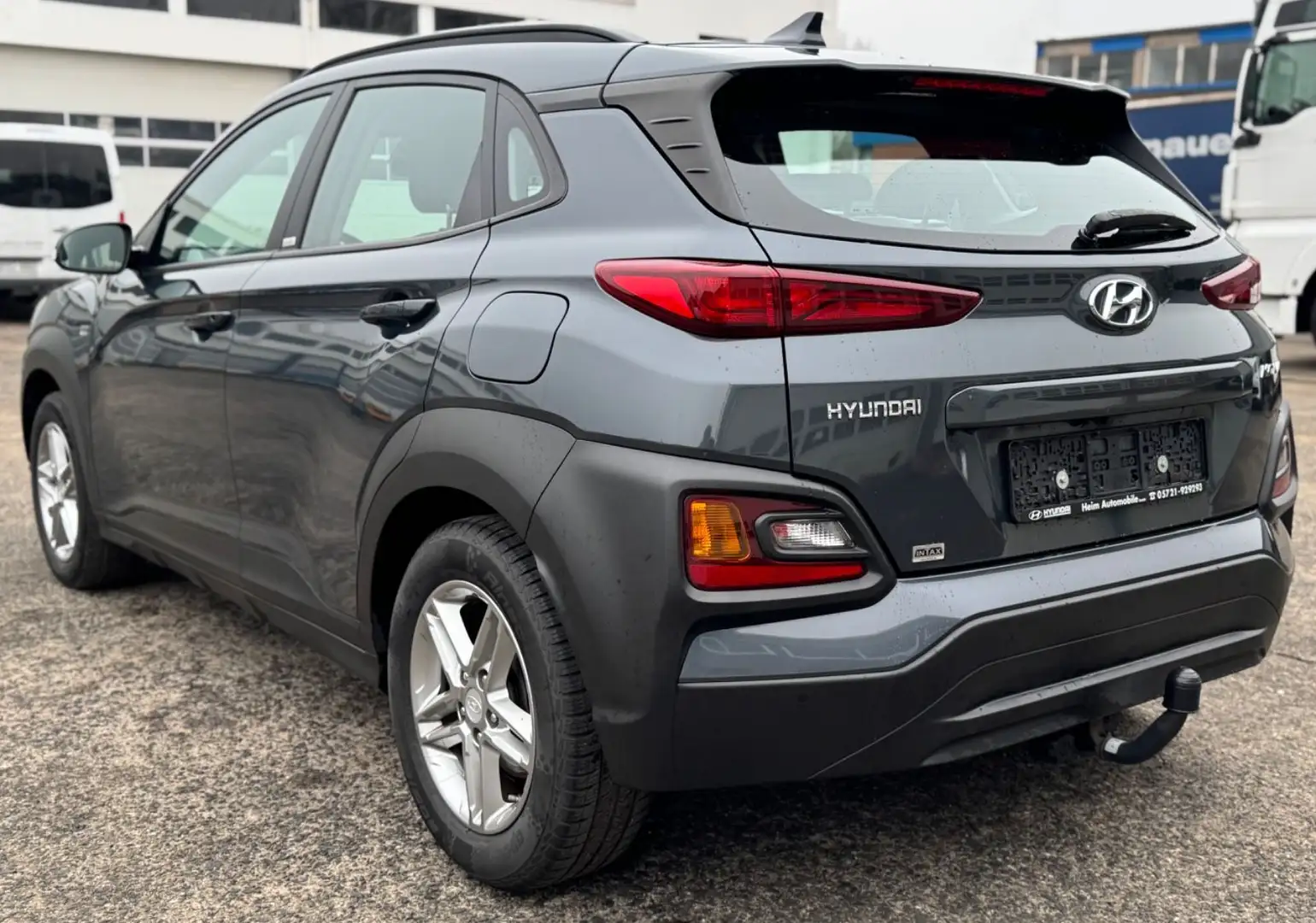 Hyundai KONA Trend 2WD LED Kamera Klima SHZ AHK Navi Grau - 2