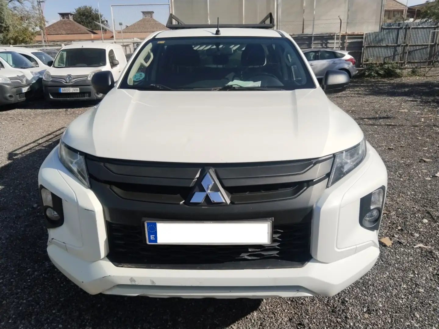 Mitsubishi L200 2.2DI-D Doble Cabina M-PRO - 2