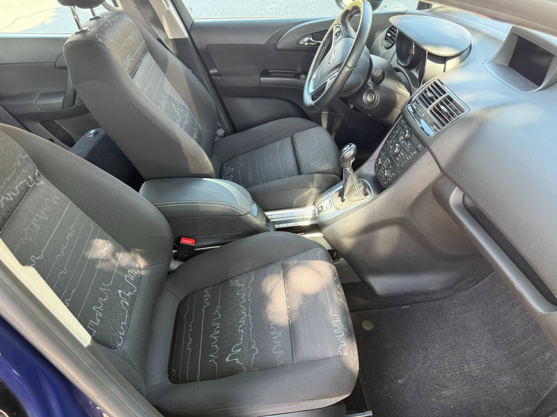 Opel Meriva Meriva 1.4 Color Edition. — photo 9