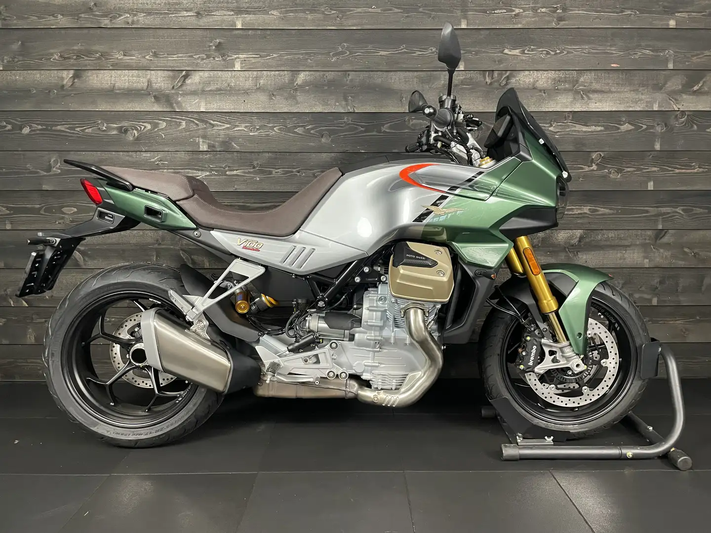 Moto Guzzi V 100 MANDELLO S VERDE DEMO - 1