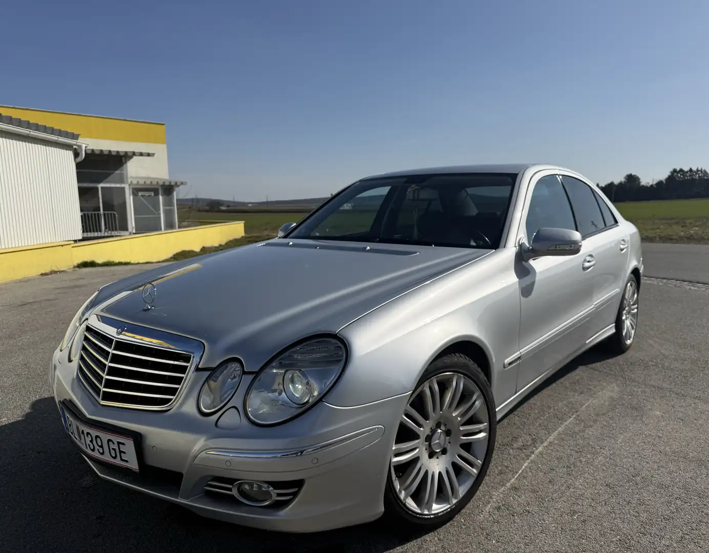 Mercedes-Benz E 320 Avantgarde Sport 4MATIC CDI Aut. - 1