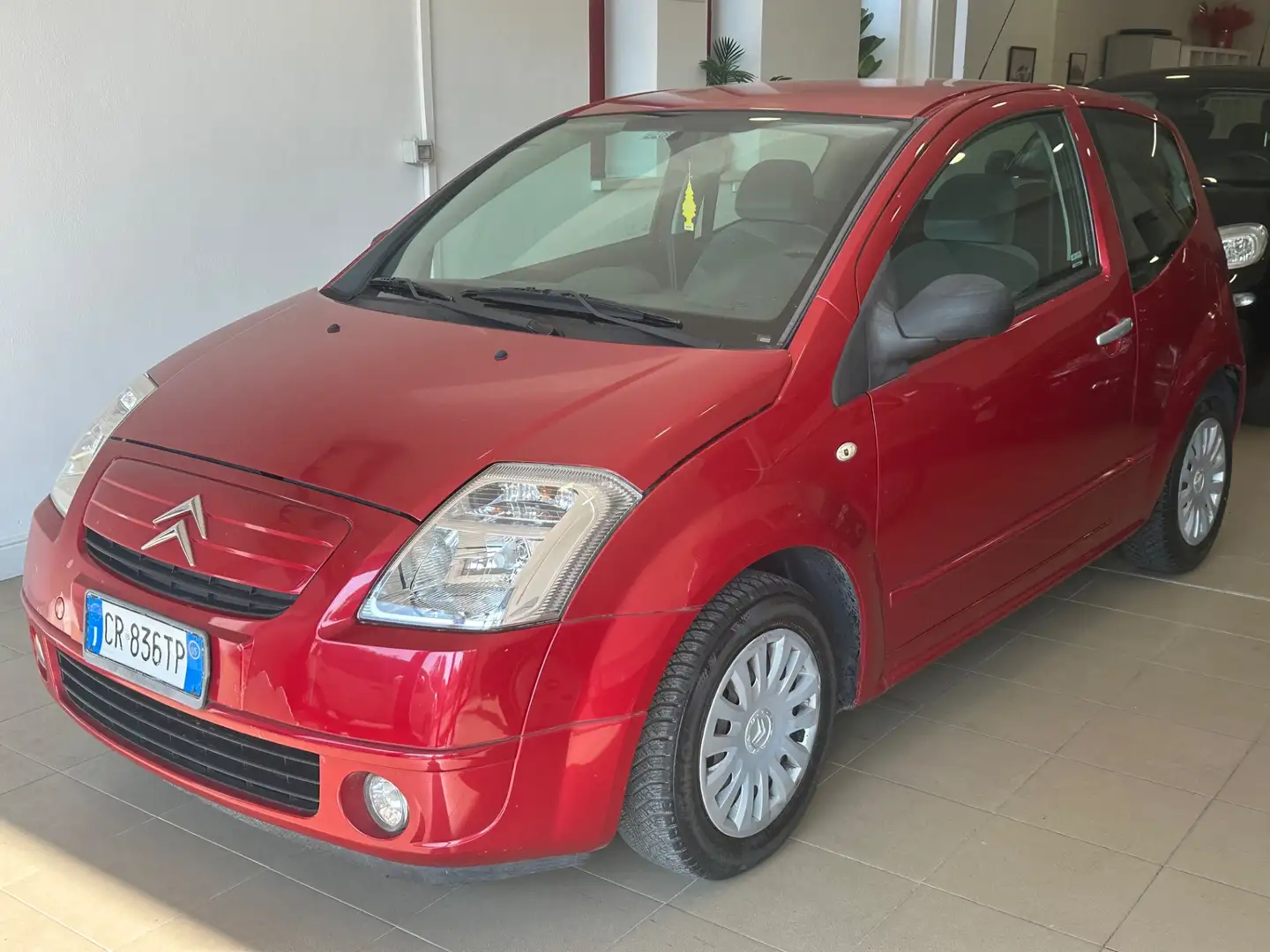 Citroen C2 1.1 Exclusive Rosso - 1