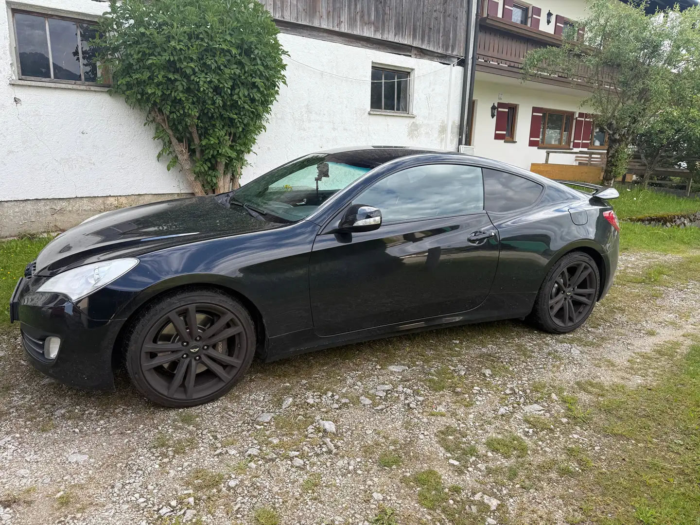 Hyundai Genesis Coupe Genesis Coupe 2.0 T Czarny - 1