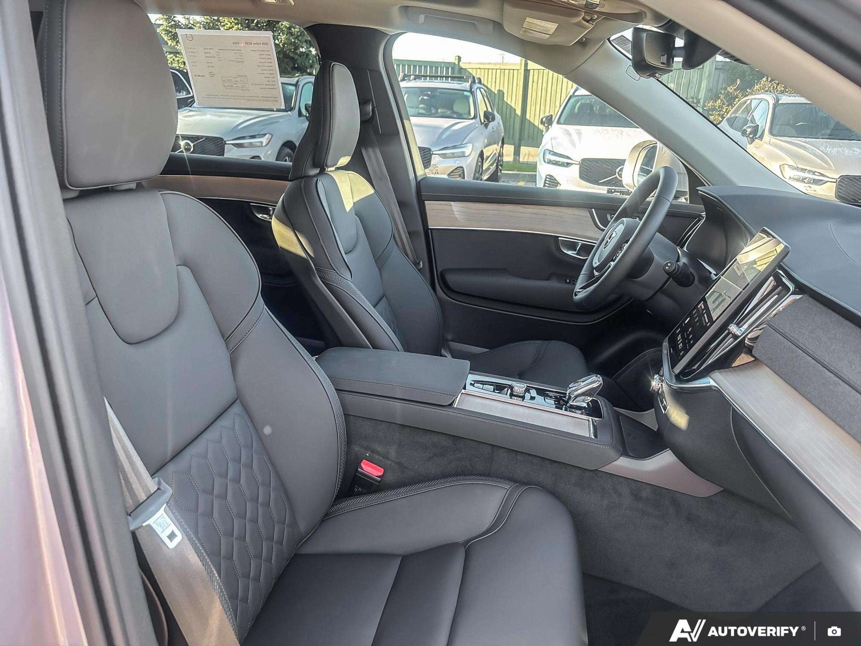2026 Volvo XC90 Core Bright Theme DEMO MODEL SPECIAL - $1,000 OFF thumb 23