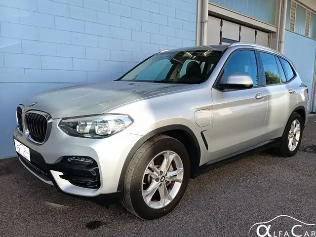 BMW X3 xDrive30e Business Advantage