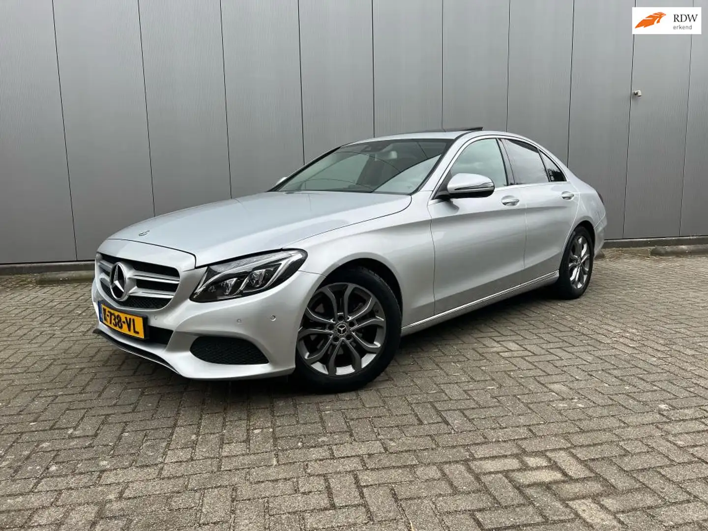 Mercedes-Benz C 180 Business Solution AMG,in naam van onze klant te ko Grau - 1