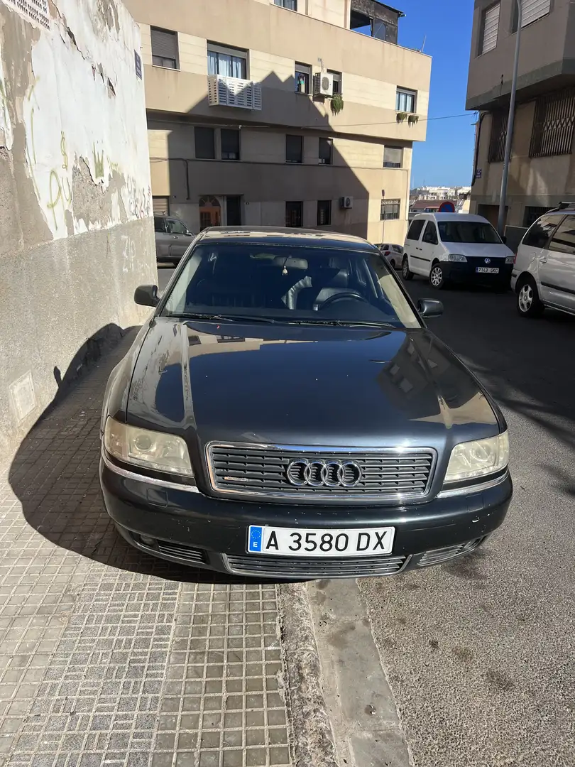 Audi A8 4.2 quattro Tiptronic - 1