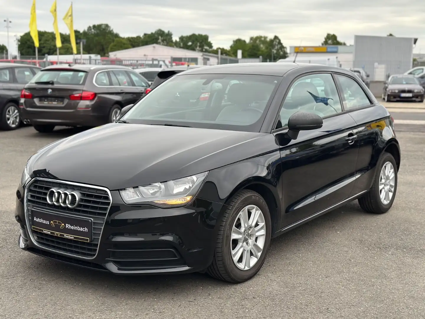 Audi A1 attraction Scheckheft Gepfl Steuerkette Neu Zwart - 1