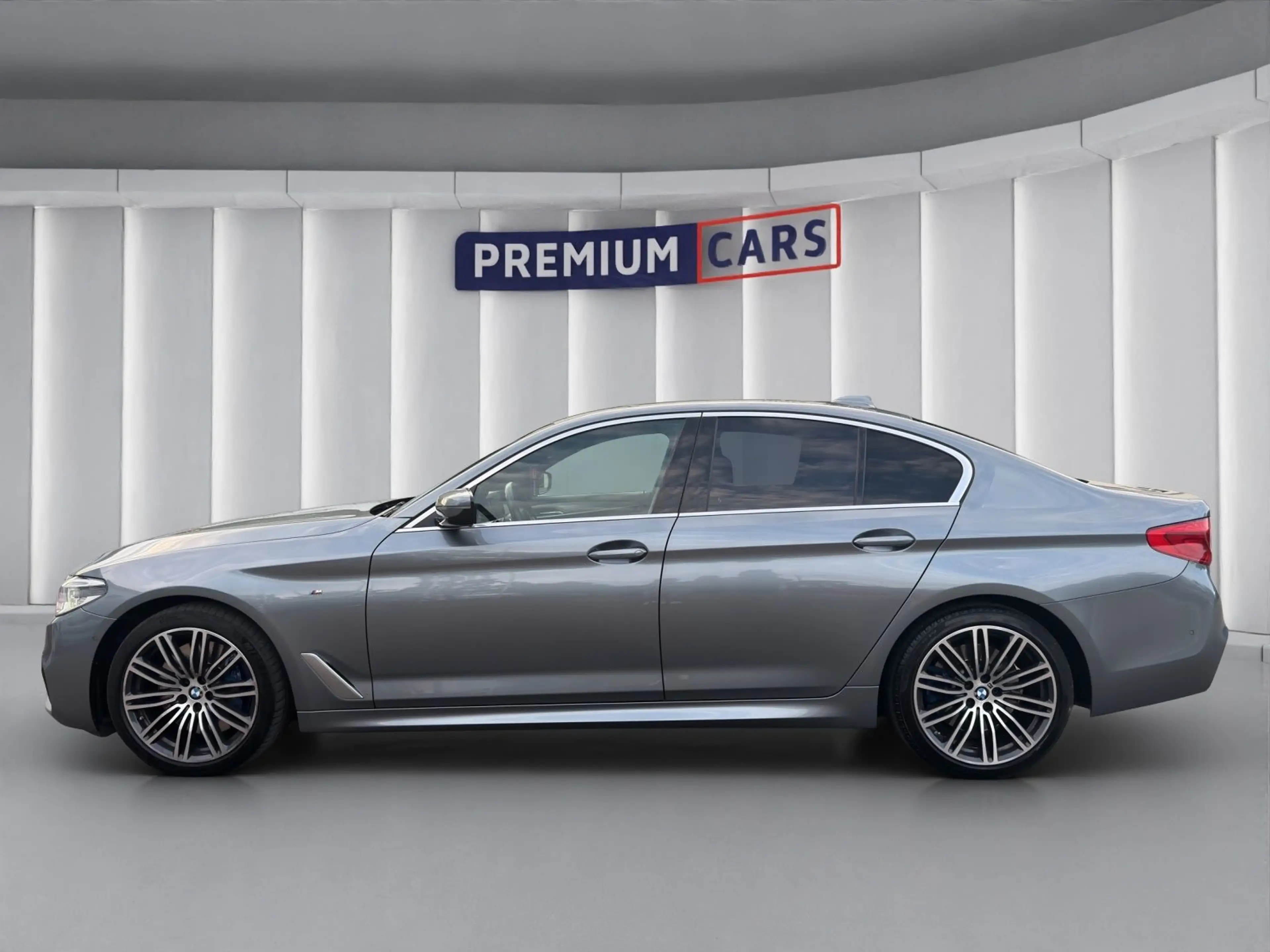 BMW 540 i M-Sport Lim. *DE*Finanzierung*Garantie — photo 2