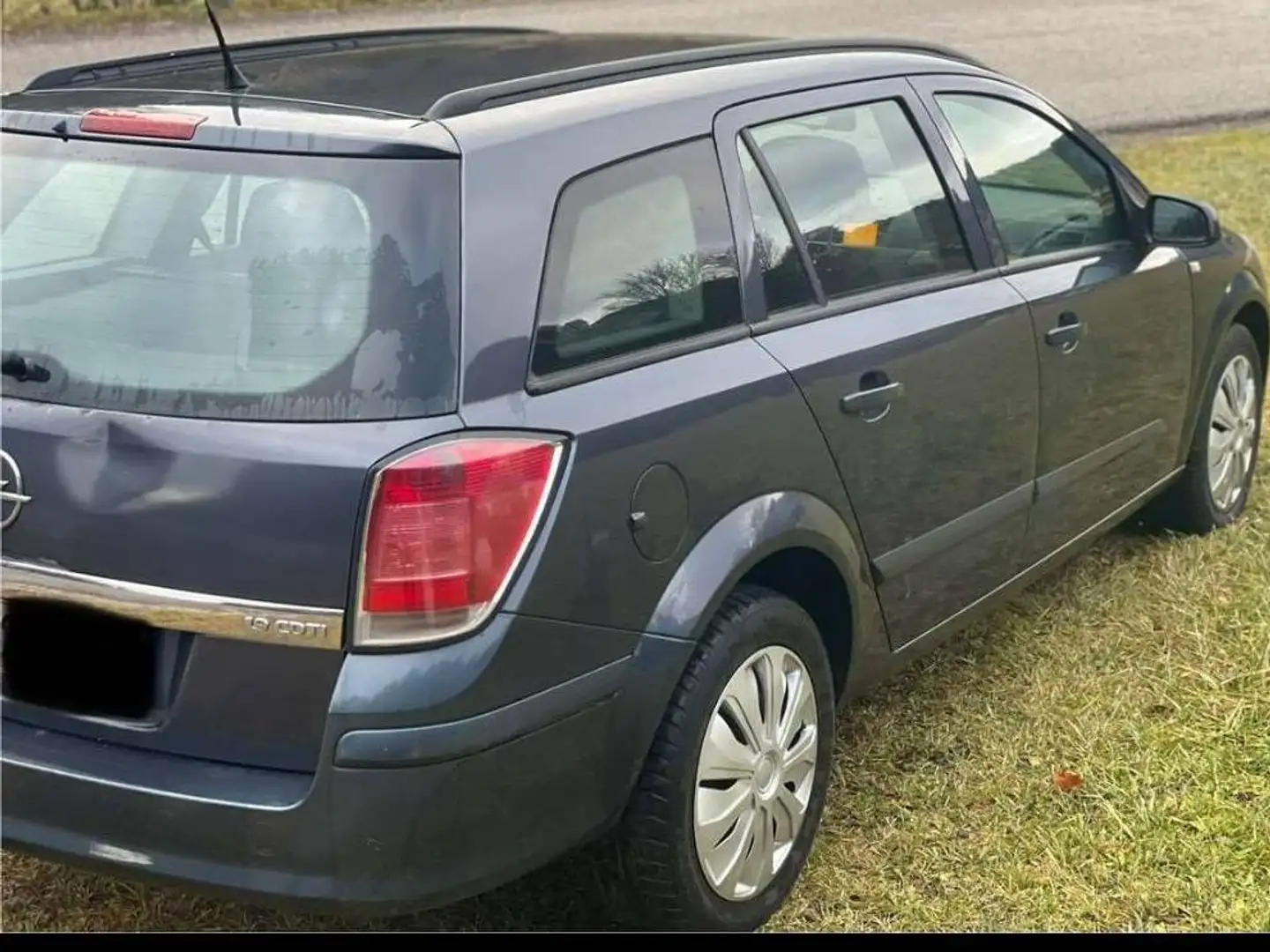 Opel Astra Astra 1,9 CDTI Caravan Blau - 2