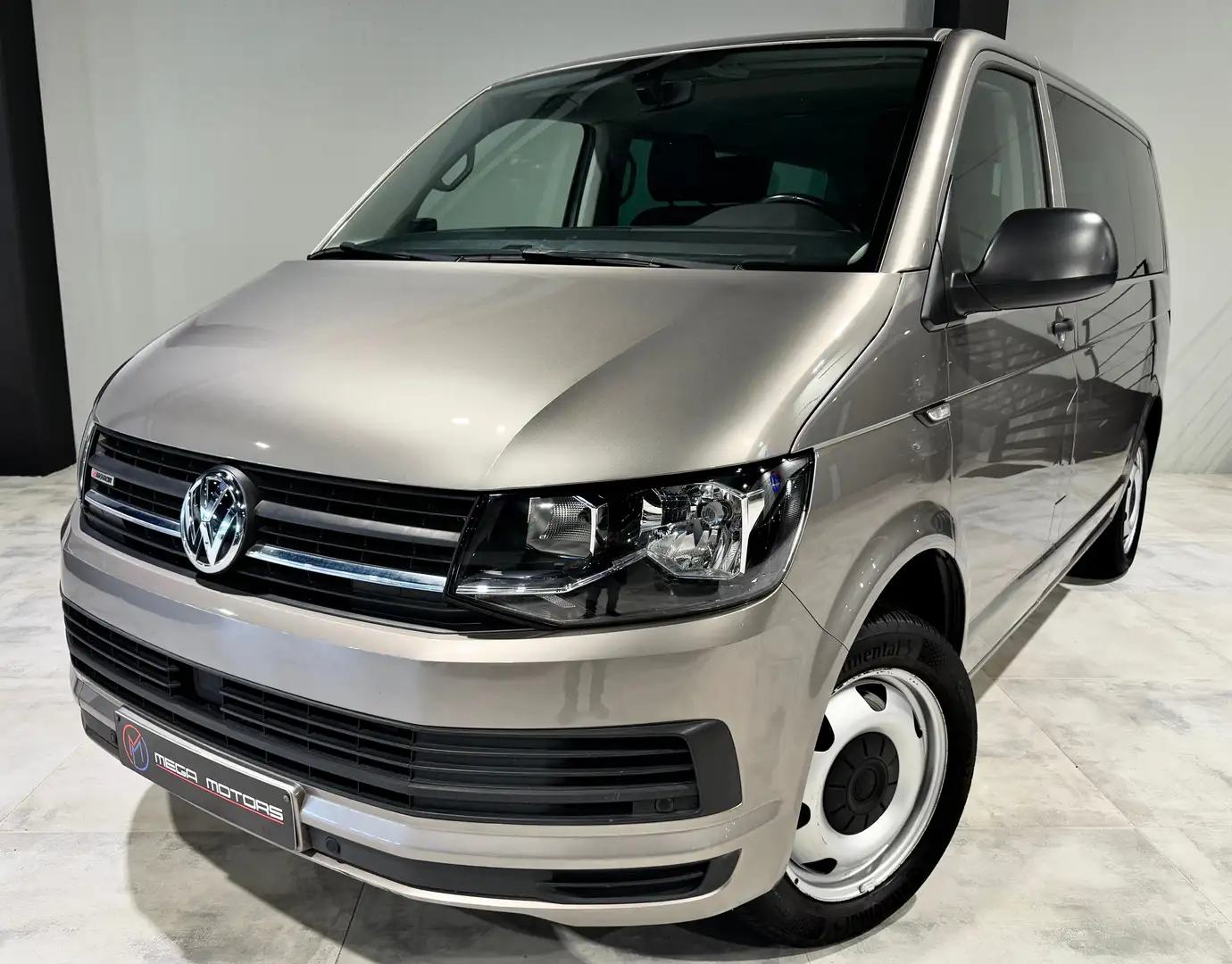 Volkswagen T6 Multivan 2.0TDi 150CV 4MOTiON !! 7PL !! 1ER MAiN !! 2019+ Bronze - 1