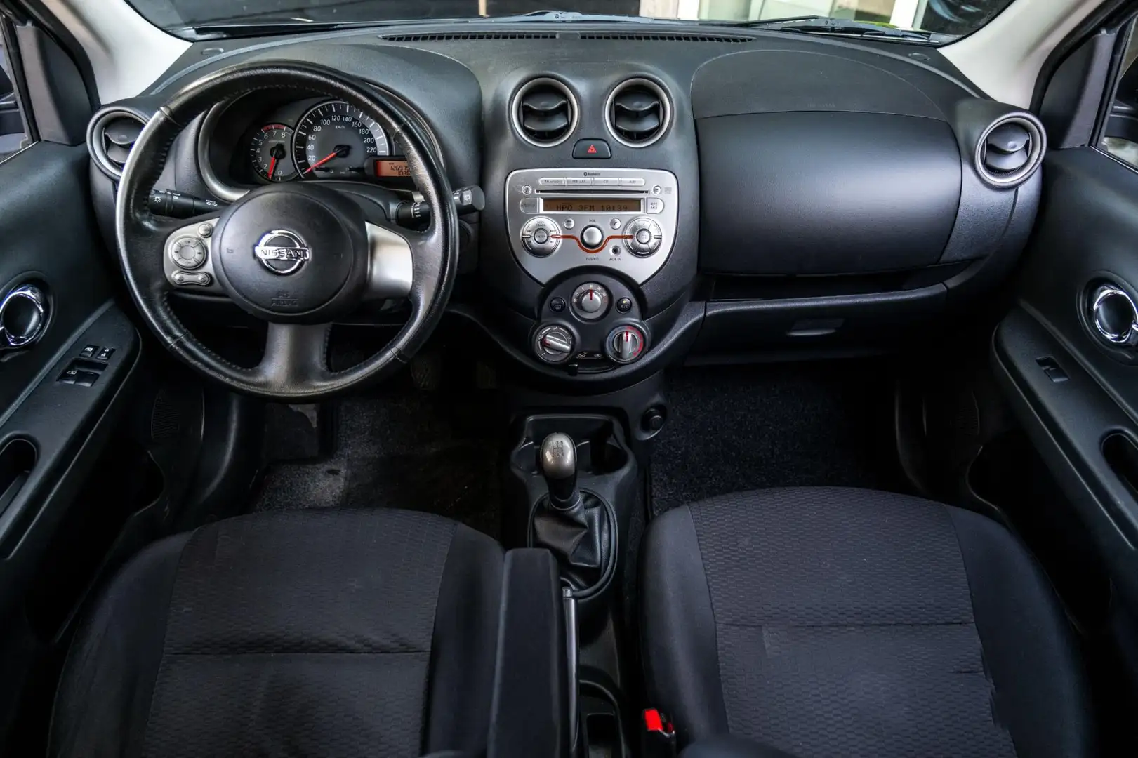 Nissan Micra 1.2 DIG-S Acenta (5 Deurs / Airco / Bluetooth / NL Zwart - 2