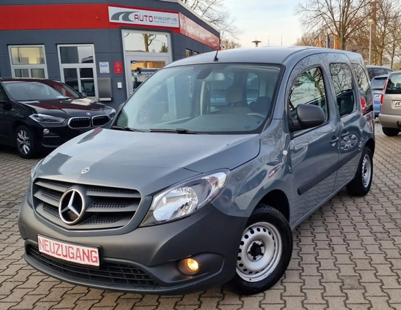 Mercedes-Benz Citan TOURER KOMBI 5-Sitzer CDi KLIMA COOL Gris - 1