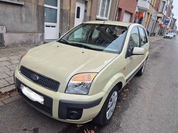 Fusion 1.6i Ghia