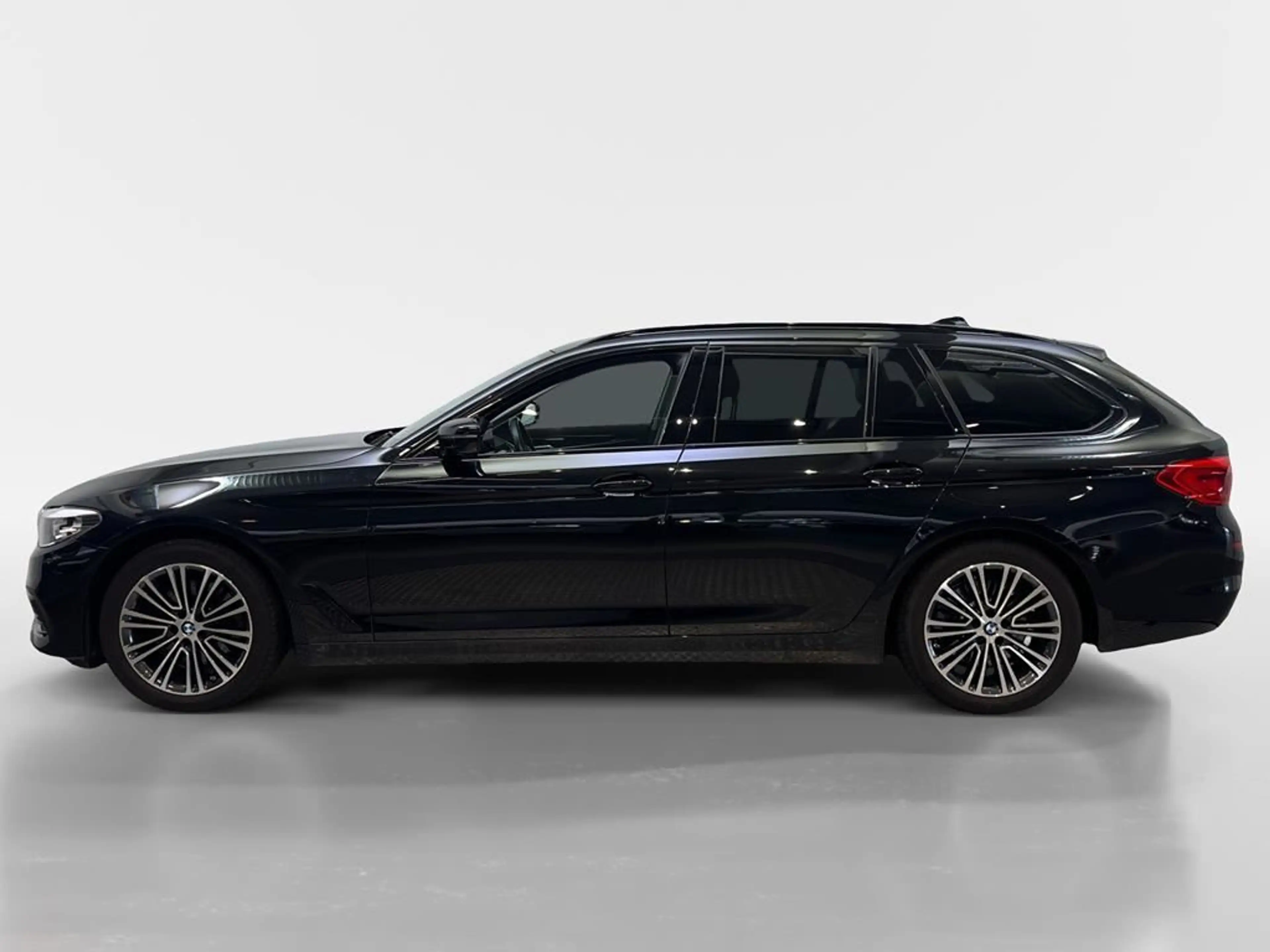 BMW 520 Sport Line — photo 4